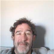 Filólogo inglés. Más de 30 años en docencia . Estoy para ayudar a quien se deje echar una mano.